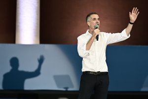 "Καλώς μας ήρθες μικρούλη μας": Έγινε πατέρας ο αναπληρωτής υπουργός Μεταφορών, Γιώργος Κώτσηρας - εικόνα 2