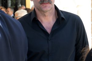 Μαντζώρος: "Βοηθήστε τον να σταθεί στα πόδια του - Χρειαζόμαστε χρήματα" - Η έκκληση της συζύγου του