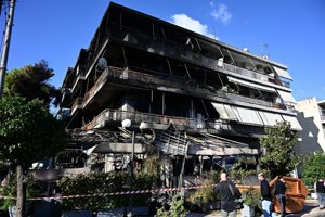 "Δεν τους φοβάμαι, δεν με πτοούν": Βανδάλισαν το γραφείο του Ανδρέα Λοβέρδου στη Δάφνη - εικόνα 2