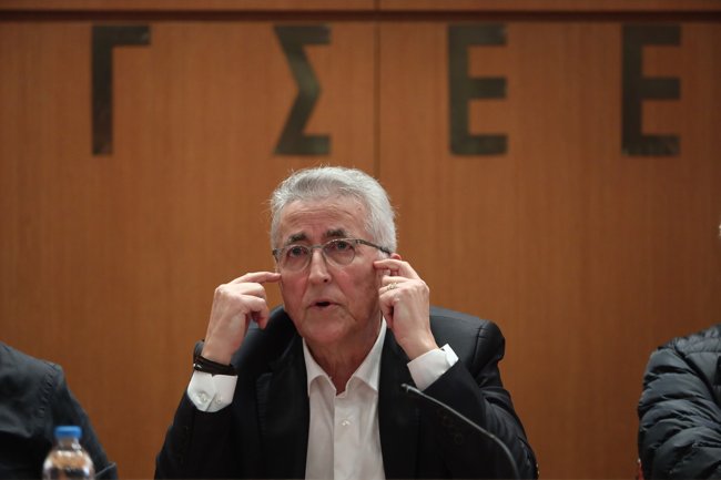 Παναγόπουλος: Τον ερευνούν μαζί με άλλα 5 άτομα για υπεξαίρεση 2 εκατ. ευρώ - "Θα δώσω τις απαντήσεις μου"