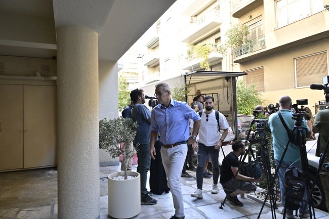ιατρειο κολωνακι μαζωνακησ