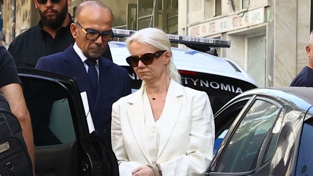 Μαζωνάκης: Η "μέθη" κλονίζει τη σχέση Γάκα - υπεράσπισης - Βαρύ το κλίμα μεταξύ του ζευγαριού