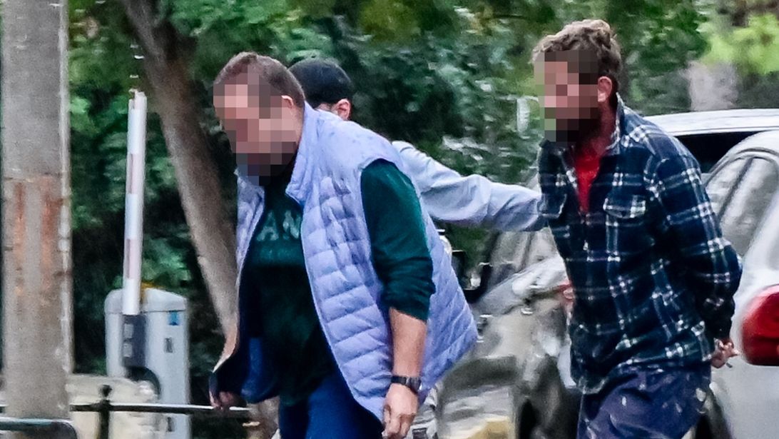 Αιματηρό επεισόδιο στο Λαύριο: "Πέρναγε συνέχεια και ενοχλούσε" - Το χρονικό του περιστατικού ενδοοικογενειακής βίας