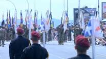 Παρουσία Δένδια η στρατιωτική παρέλαση των 66 χρόνων ανεξαρτησίας της Κύπρου - Ελληνικά F-16 πάνω από τη Λευκωσία