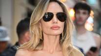 Το νέο soft cashmere blonde χρώμα που υιοθέτησε η Angelina Jolie είναι το πιο πολυτελές ξανθό