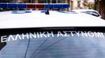 Λαύριο: Έσπασε με βαριοπούλα το παράθυρο, τον μαχαίρωσε στα γεννητικά όργανα - Πώς έγινε η αιματηρή επίθεση
