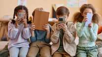 Από 1η Ιανουαρίου το όριο των 15 ετών στα social media στην Ελλάδα - Πώς θα λειτουργήσει η επαλήθευση ηλικίας