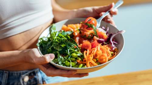 Μπορεί η vegan διατροφή να καθυστερήσει τη γήρανση;