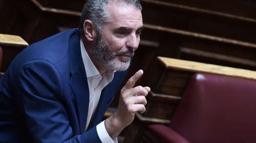 Χνάρης για Άδωνι: Ασύστολα ψεύδη και αποκυήματα της φαντασίας του - Ο πολιτικός του "γλείφω εκεί που έχω φτύσει"