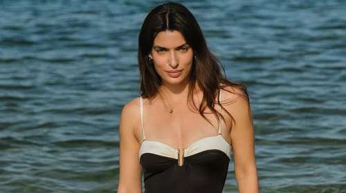 Η Τόνια Σωτηροπούλου με το ιδανικό strapless μπικίνι για να κάνεις τέλειο μαύρισμα