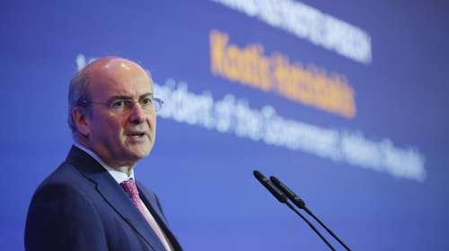 Χατζηδάκης: "Δεν κλείνουμε την πόρτα σε συμμαχίες" - Ο Τσίπρας επανήλθε με την ίδια λογική και τα ίδια δισ.