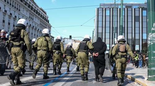 H ΕΛΑΣ για τα επεισόδια στο κέντρο της Αθήνας- Έγιναν 200 προσαγωγές και 19 συλλήψεις