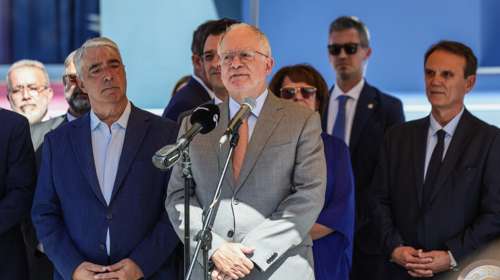 Σε αγιασμό σχολείου στην Κύμη ο Τασούλας: "Χάρη στην παιδεία οι μαθητές μπορούν να ξεπεράσουν τα εμπόδια της ζωής"