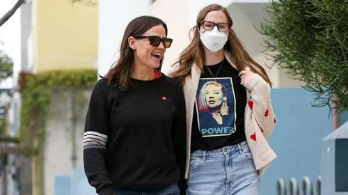 Βάιολετ Άφλεκ: Γιατί η κόρη του Μπεν Άφλεκ και της Τζένιφερ Γκάρνερ εμφανίζεται συχνά με μάσκα