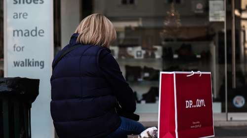 Τριάντα μόνιμες παροχές για μισθωτούς, συνταξιούχους, επαγγελματίες, αγρότες, ενοικιαστές και ιδιοκτήτες ακινήτων