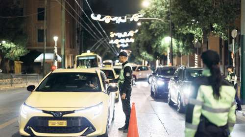 Ελεγχοι και αλκοτέστ μείωσαν τους θανάτους στην άσφαλτο- Η μεγαλύτερη μείωση στην ιστορία της τροχαίας