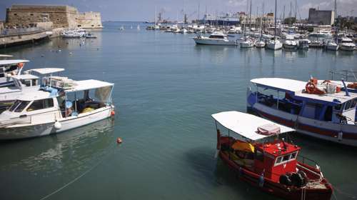 Ηράκλειο: Ανδρας έπεσε από τα ενετικά τείχη - Ερευνώνται οι συνθήκες της πτώσης του