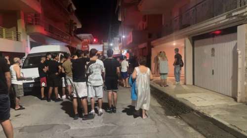 Φωτιά σε διαμέρισμα στη Σπάρτη: Ένοικοι εγκλωβίστηκαν μέσα σε καπνούς - "Κινδύνεψα για δεύτερη φορά" [βίντεο]