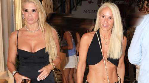 Κατερίνα Παναγοπούλου: Με crop top και ηλιοκαμένη σιλουέτα στα σοκάκια της Μυκόνου [εικόνες]