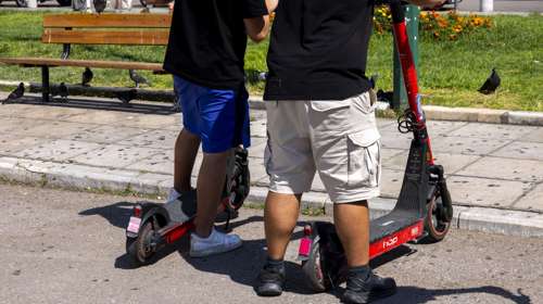 Θεσσαλονίκη: Παράνομη μεταφορά μεταναστών με... ηλεκτρικό πατίνι - Συνελήφθη 17χρονος