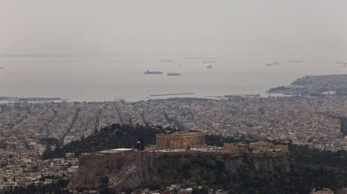 Καιρός "βορείου ρεύματος" με βοριάδες, βροχές και πτώση θερμοκρασίας - Πότε "επιστρέφει" η άνοιξη στη χώρα