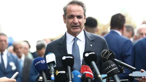 Μητσοτάκης στην παρέλαση: Η επένδυση στην εθνική άμυνα δεν συνιστά πολυτέλεια αλλά αναγκαιότητα