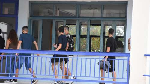 Τεράστιες ελλείψεις σε εκπαιδευτικό προσωπικό στα σχολεία – Καταγγελίες από συλλόγους γονέων
