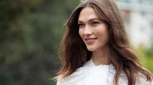Τι είναι το botox μαλλιών: Γιατί θεωρείται η απόλυτη θεραπεία αναγέννησης μαλλιών φέτος