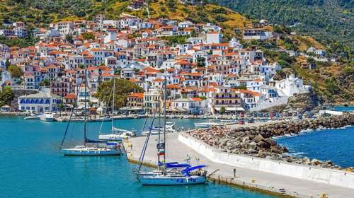 Ώρες αγωνίας για βρέφος 19 μηνών στη Σκόπελο: Πιθανό να ήρθε σε επαφή με ποντικοφάρμακο