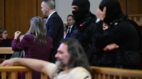 Σήμερα η εισαγγελική αγόρευση στη δευτεροβάθμια δίκη της Χρυσής Αυγής - Σωματεία και φορείς έξω από το Εφετείο