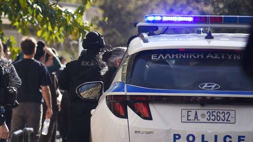 Πώς οι Αρχές συνέλαβαν τον 54χρονο με το τσεκούρι - Απειλούσε επιβάτες λεωφορείου στην Ομόνοια