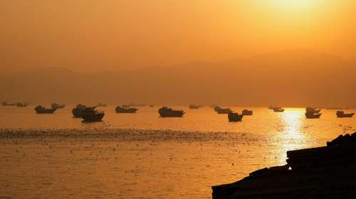 Ιράν: Οι όροι που θέτει για άνοιγμα των Στενών του Ορμούζ - Απορρίπτει τους ισχυρισμούς για δολοφονία του Μπάρον Τραμπ