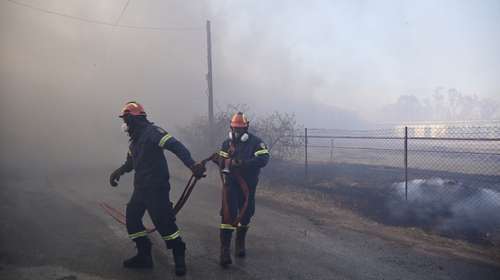 Τρεις νέες συλλήψεις για εμπρησμούς από πρόθεση σε Άνοιξη Αττικής, λόφο Πνύκας και Ηράκλειο Κρήτης