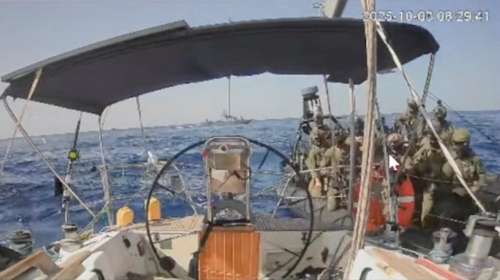 Το χρονοδιάγραμμα απέλασης των 27 Ελλήνων του στολίσκου για τη Γάζα - Οι 11 κάνουν απεργία πείνας
