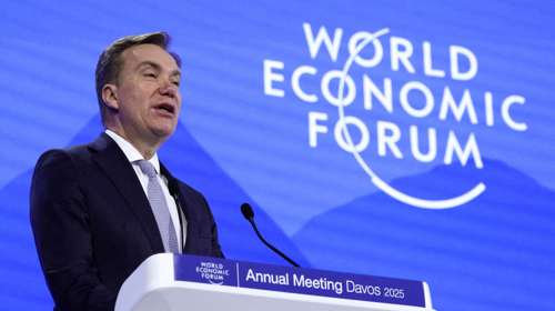 Νταβός: Παραιτήθηκε ο επικεφαλής του Παγκόσμιου Οικονομικού Φόρουμ εξαιτίας του σκανδάλου Επστάιν