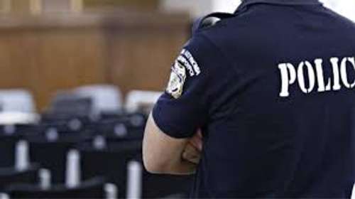 Μαγνησία: Αστυνομικός δάγκωσε, έγδυσε και εγκατέλειψε τον ερωτικό αντίζηλό του στο δάσος