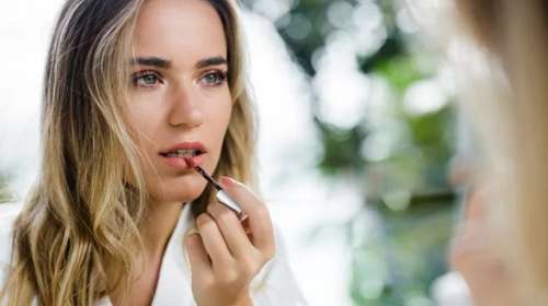 Jelly Lips: Τα 4 νέα viral προϊόντα της Zara για ζουμερά, ενυδατωμένα χείλη