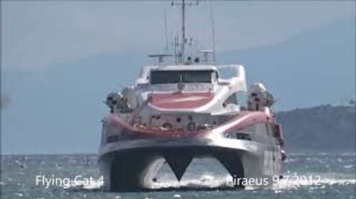 Μηχανική βλάβη στο Flying Cat 4: Ταλαιπωρία για 436 επιβάτες στο δρομολόγιο Πόρος, Ύδρα, Ερμιόνη και Σπέτσες