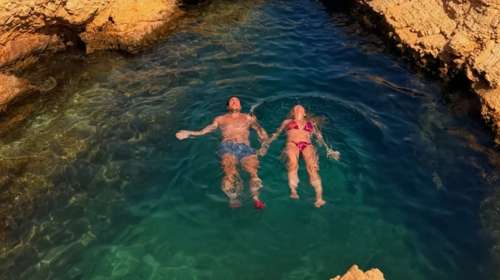 Ντορέττα Παπαδημητρίου: Οι χαλαρές στιγμές μαζί με τον  Γιώργο Γεροντιδάκη -  "Αφήνω εδώ λίγο ακόμα Κουφονήσια"