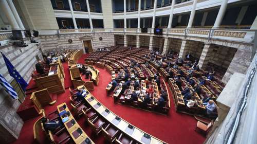 Βουλή: Απορρίφθηκε η πρόταση για εξεταστική για τις υποκλοπές με 155 "όχι"
