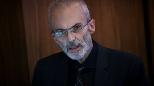 Δημήτρης Μαύρος: "Αν έβγαιναν τα κουκιά στη ΝΔ να πάρει ένα σίγουρο 31%-32%, τότε θα τις έκανε τώρα τις εκλογές"