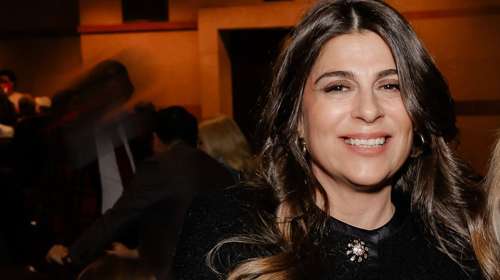 Αθανασία Μαρινάκη: Με κομψό coat dress σε φιλανθρωπική παράσταση μπαλέτου