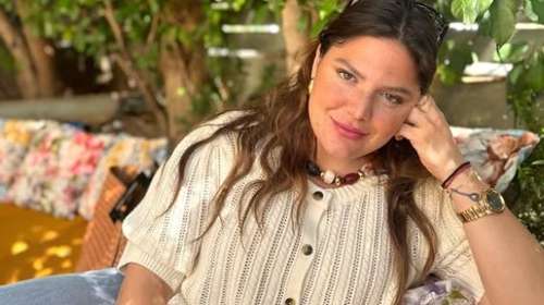 Δανάη Μπάρκα: Μία μπανιέρα στο σαλόνι της - "Για να νιώθω Μαρκοράς"