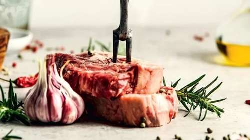 Carnivore ή μεσογειακή διατροφή; Τι λέει η επιστήμη για τις δύο δίαιτες