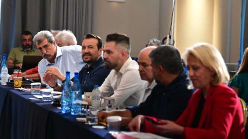 ΣΥΡΙΖΑ: Με πυρά και αιχμές η ΚΕ - Δούρου: Ιστορικό χρέος η επόμενη Βουλή - Ο όρος Πολάκη για την παραμονή του στο κόμμα