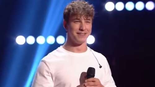 The Voice: Διαγωνιζόμενος στη Ρουμανία τραγούδησε Νίκο Βέρτη και εντυπωσίασε τους κριτές [βίντεο]