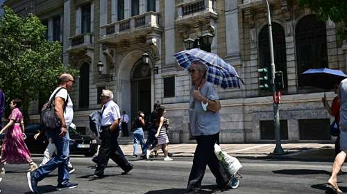 Ποιες άλλες μειώσεις παγώνουν μετά τις συντάξεις χηρείας – Οι 5 κατηγορίες