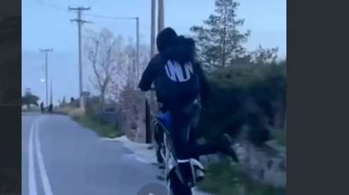 Aττική: Ελληνοαμερικανός κασκαντέρ έκανε "σούζες" και κόντρες σε ζωντανές μεταδόσεις στα social media