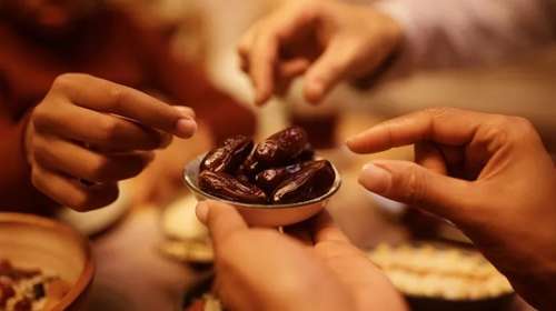 5 θαυματουργά σνακ που τρώνε οι γυναίκες με λαμπερή και νεανική επιδερμίδα