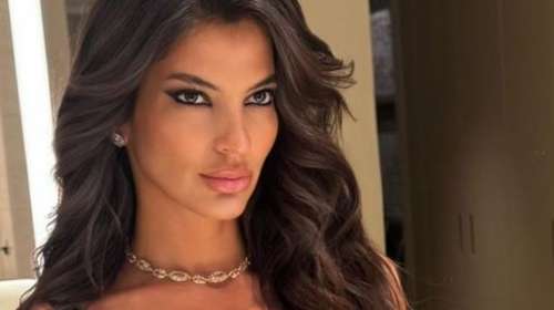 Δήμητρα Κούστα: Η stylish εμφάνιση σε πάρτι -  Mε μπαντάνα στα μαλλιά